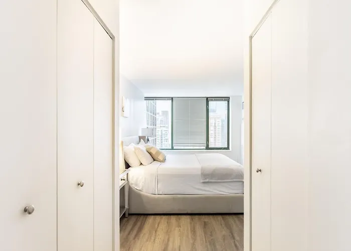 Envitae 3br Luxury Corner Loft With Navy Pier Views Apartment *