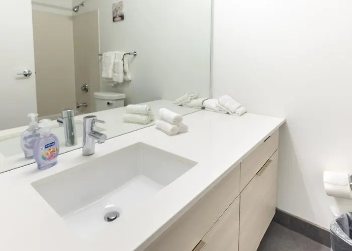 Envitae 3br Luxury Corner Loft With Navy Pier Views * Chicago