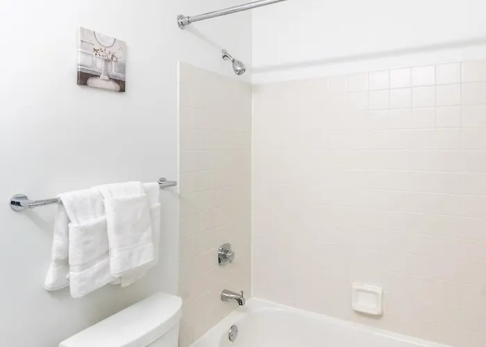 Envitae 3br Luxury Corner Loft With Navy Pier Views Chicago