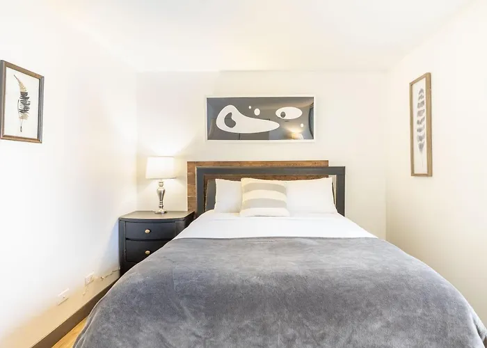 Envitae 3br Luxury Corner Loft With Navy Pier Views * Chicago