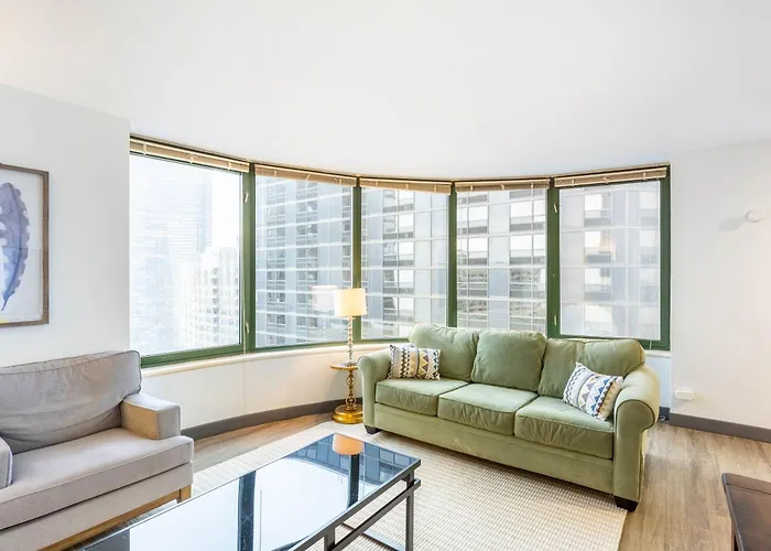 Apartment Envitae 3br Luxury Corner Loft With Navy Pier Views